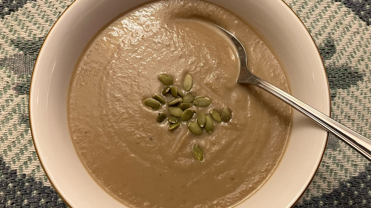 Roasted Celeriac & Caramelized Onion Soup